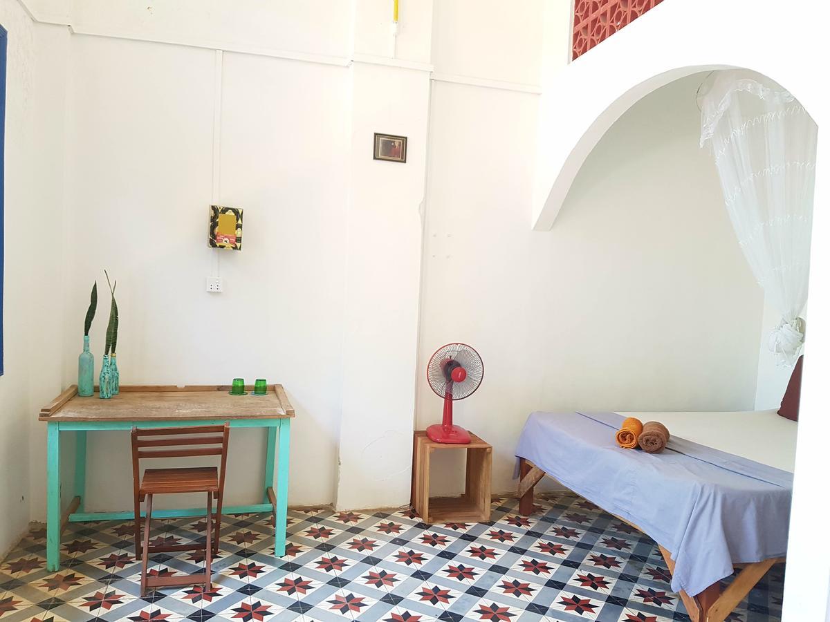 Baraca Guesthouse Kampot Eksteriør bilde
